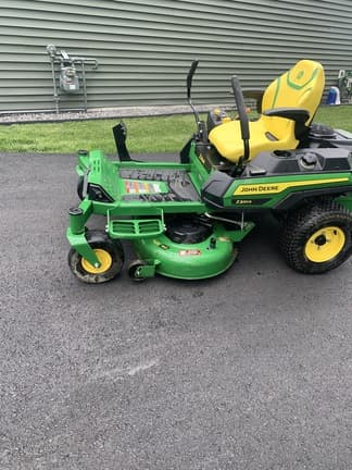 Image of John Deere Z320R equipment image 2
