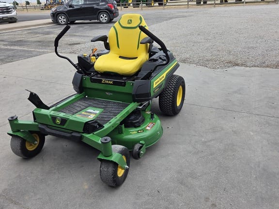 2024 John Deere Z320R Equipment Image0