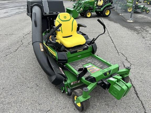 Image of John Deere Z320R equipment image 3