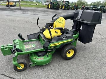 Main image John Deere Z320R