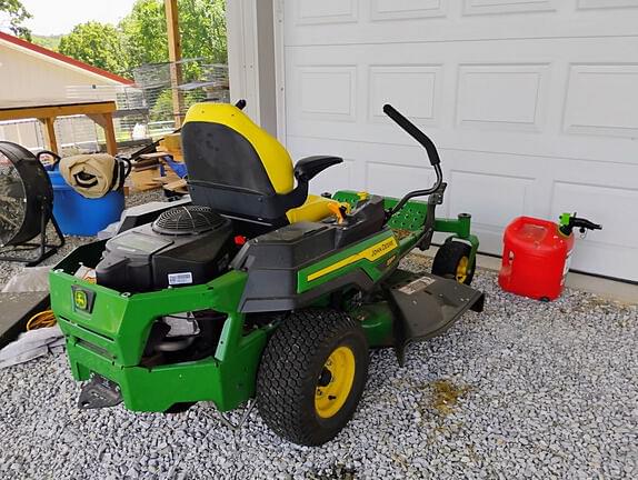 Image of John Deere Z320R equipment image 1