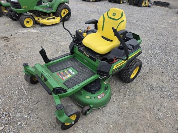 Image of John Deere Z320R equipment image 1