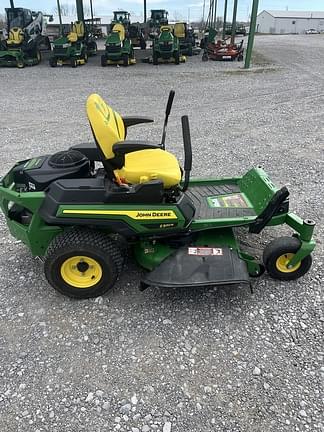 Image of John Deere Z320R equipment image 2