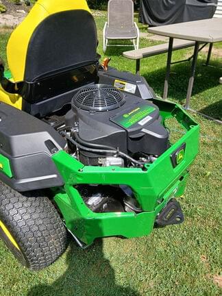 Image of John Deere Z320R equipment image 1