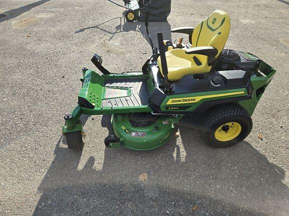 Image of John Deere Z320R equipment image 1