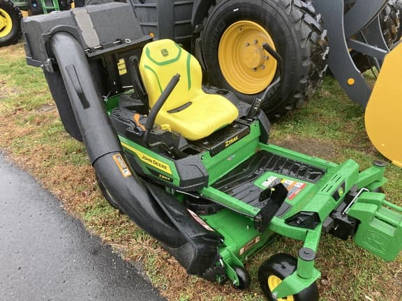 Image of John Deere Z320R equipment image 1