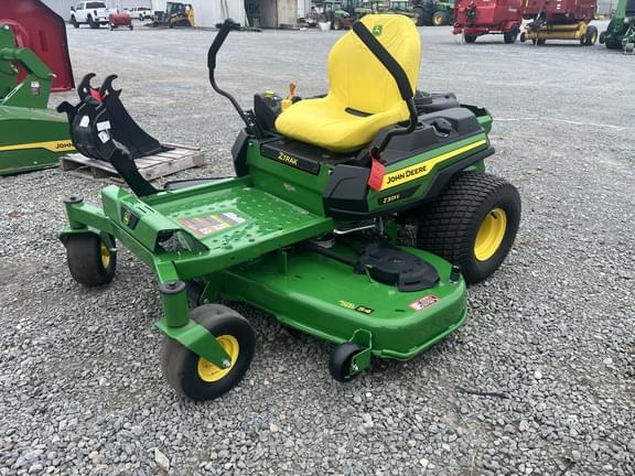 Image of John Deere Z325E equipment image 1