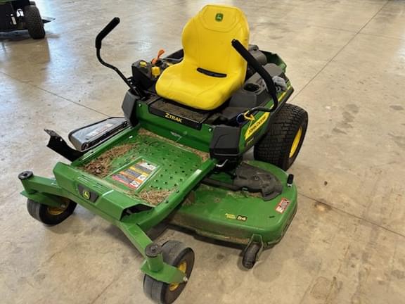 Image of John Deere Z325E Primary image
