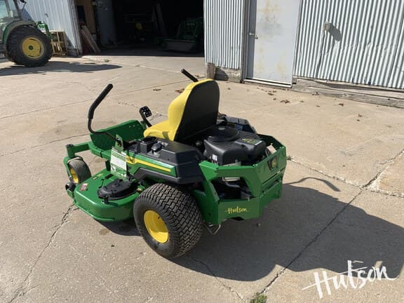 Image of John Deere Z325E equipment image 4