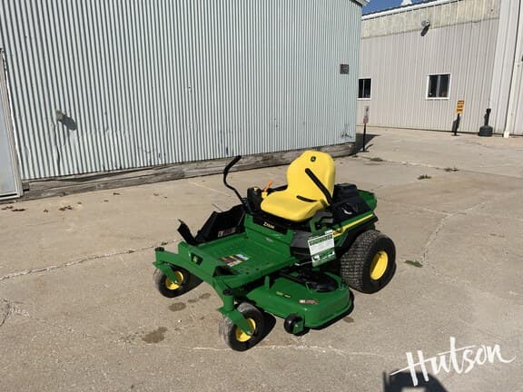 Image of John Deere Z325E equipment image 2