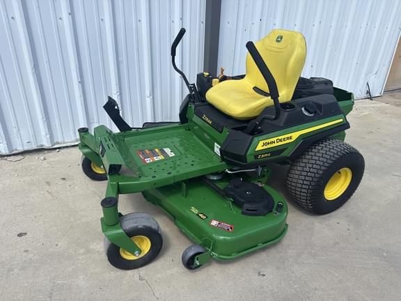 Image of John Deere Z325E equipment image 1