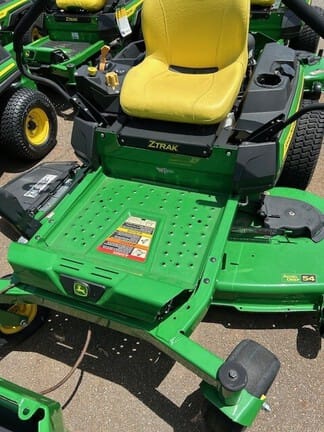 2024 John Deere Z325E Equipment Image0