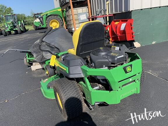 Image of John Deere Z325E equipment image 1