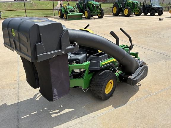 Image of John Deere Z325E equipment image 4