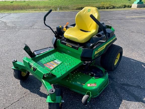 Image of John Deere Z325E equipment image 2