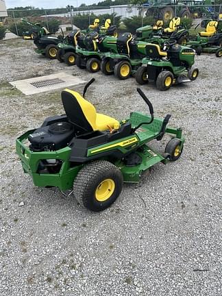 Image of John Deere Z325E equipment image 1