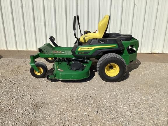 Image of John Deere Z325E Primary image