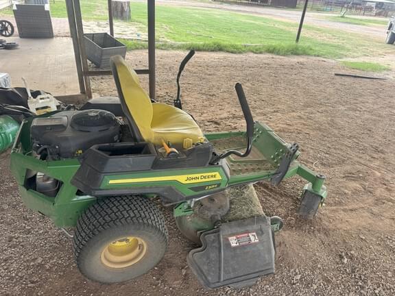 Image of John Deere Z325E equipment image 3