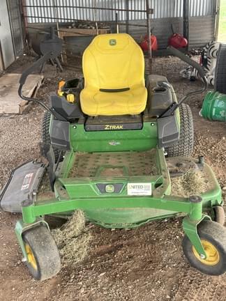 Image of John Deere Z325E equipment image 2