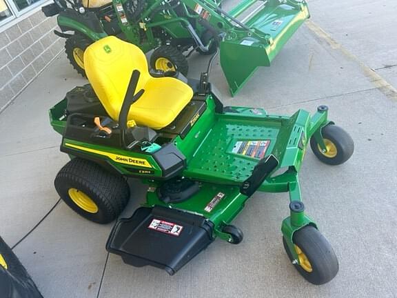 Image of John Deere Z325E equipment image 2