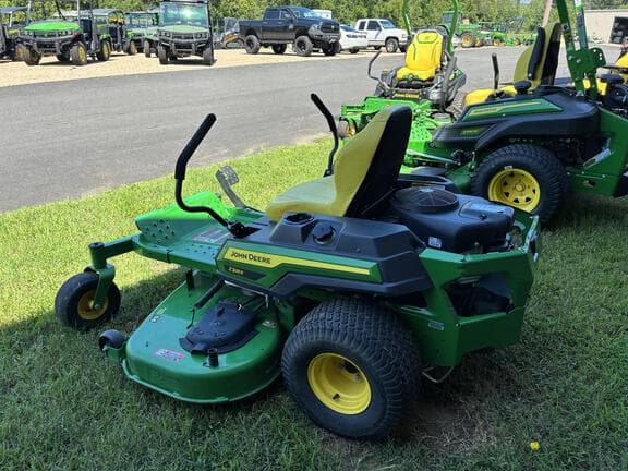 Image of John Deere Z325E equipment image 4