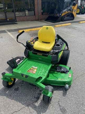 Image of John Deere Z325E equipment image 1