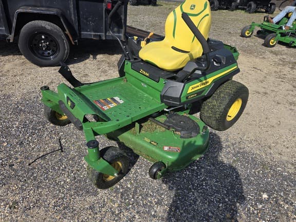 Image of John Deere Z330M equipment image 2