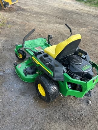 Image of John Deere Z330M equipment image 2