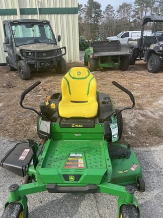 Image of John Deere Z330M equipment image 3