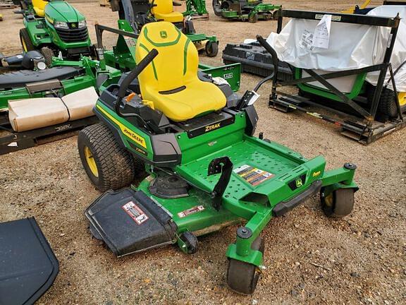 Image of John Deere Z330M equipment image 3
