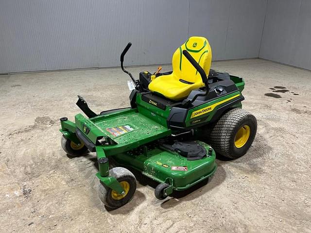 Image of John Deere Z330M equipment image 1