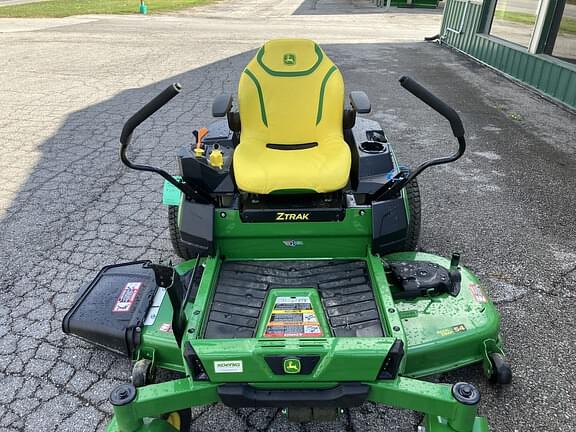 Image of John Deere Z330R equipment image 1