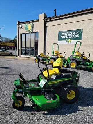 Image of John Deere Z330R equipment image 2