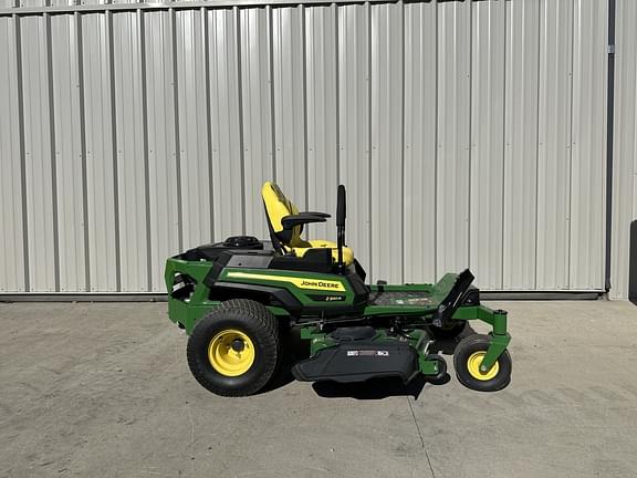 Image of John Deere Z330R equipment image 2