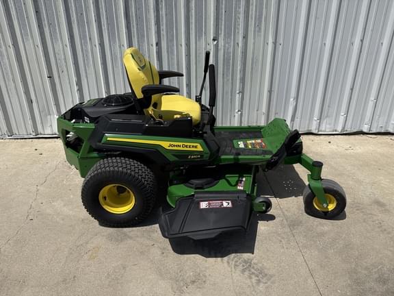 Image of John Deere Z330R equipment image 3