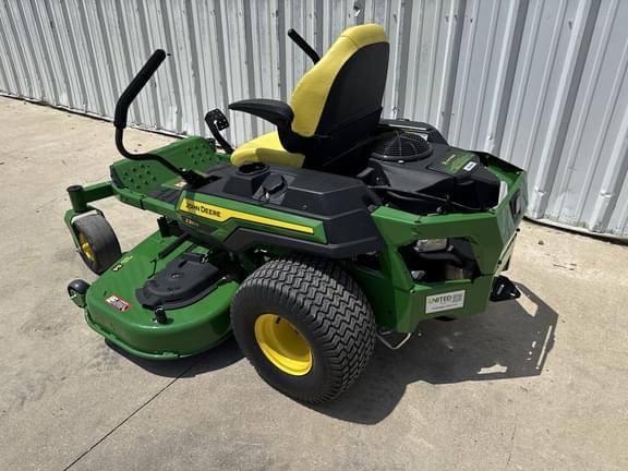 Image of John Deere Z330R equipment image 2