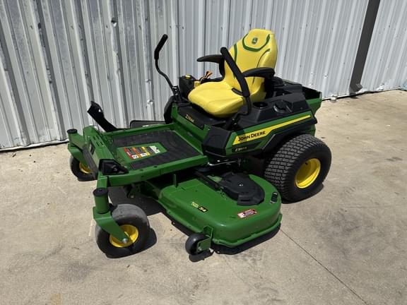 Image of John Deere Z330R equipment image 1