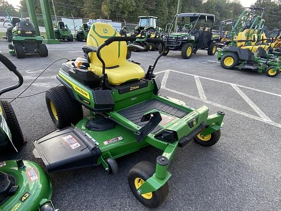 Image of John Deere Z330R equipment image 2