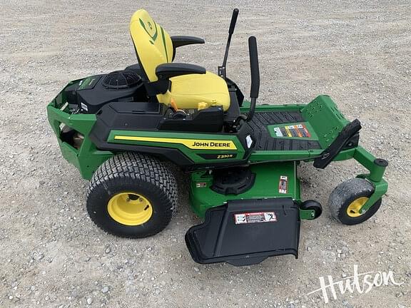 Image of John Deere Z330R equipment image 4