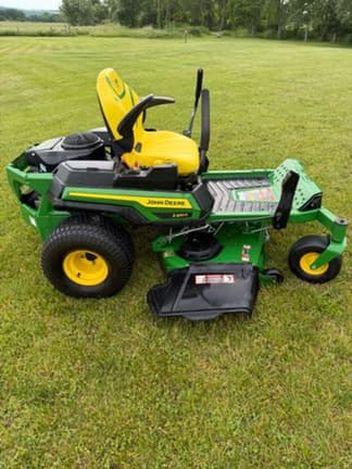 Image of John Deere Z330R equipment image 4