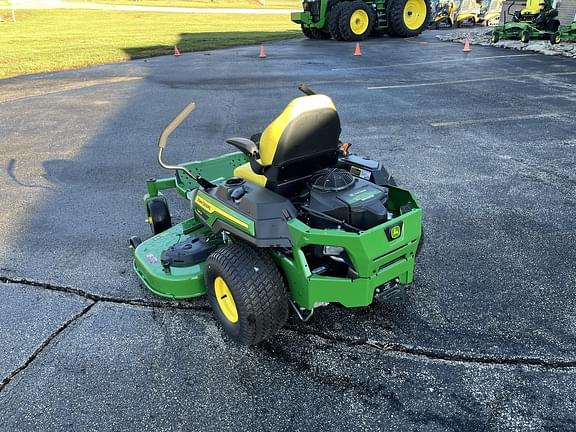 Image of John Deere Z330R equipment image 2