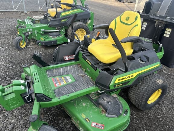 Image of John Deere Z330R Image 1