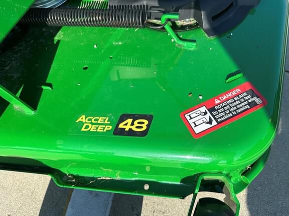 Image of John Deere Z330R equipment image 3