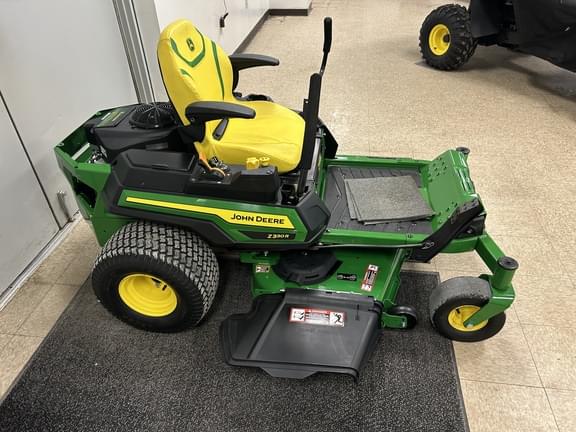 Image of John Deere Z330R equipment image 1