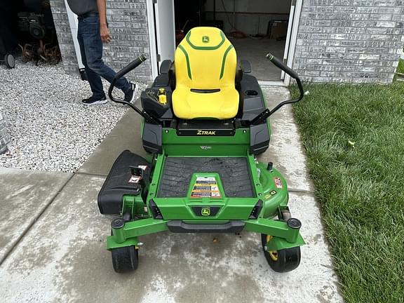 Image of John Deere Z370R equipment image 1