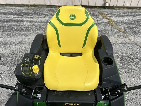 Image of John Deere Z370R equipment image 4