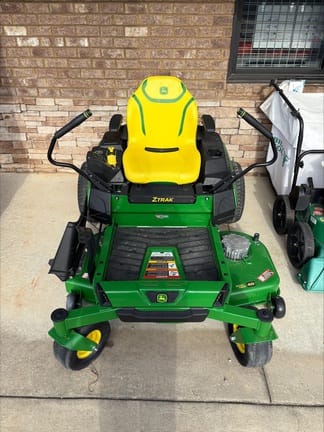 2024 John Deere Z370R Equipment Image0
