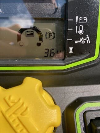 Image of John Deere Z370R equipment image 1