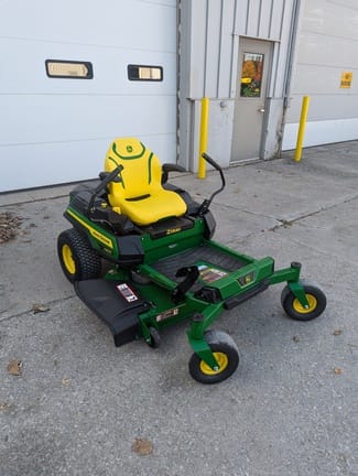 2024 John Deere Z370R Equipment Image0