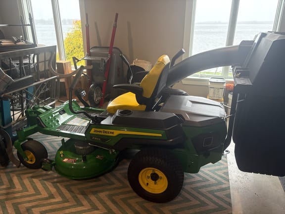 2024 John Deere Z370R Equipment Image0